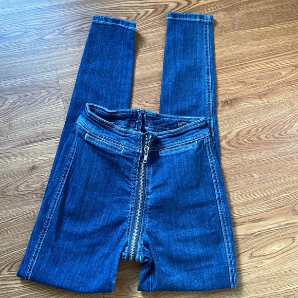 FASHIONNOVA Just The Zip Skinny Jeans - Dark Denim - Picture 5 of 5